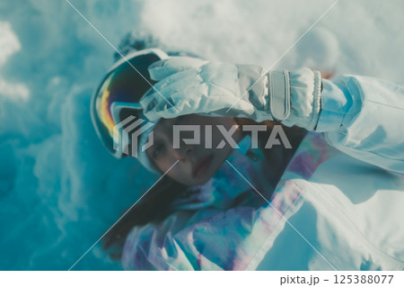snowboarding 125388077