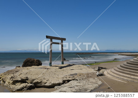 南知多つぶて浦の鳥居 南知多つぶて浦の鳥居 125388557