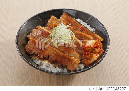 炙りチャーシュー丼 炙りチャーシュー丼 125388997