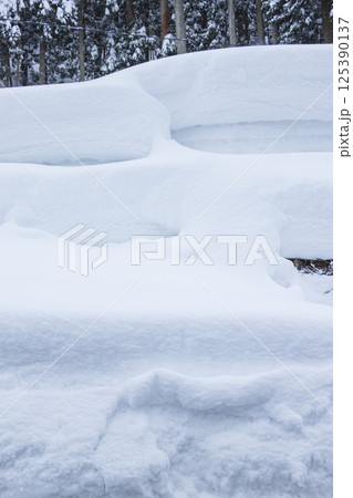 大雪が降った氷ノ山の風景 鳥取県 若桜町 大雪が降った氷ノ山の風景 鳥取県 若桜町 125390137