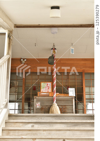 春の北海道函館市で出雲大社函館教會境内の風景を撮影 春の北海道函館市で出雲大社函館教會境内の風景を撮影 125390279