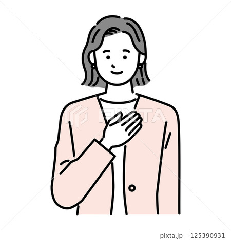 胸に手を当てるスーツを着た女性 125390931