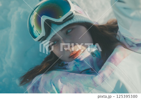 snowboarding 125395380
