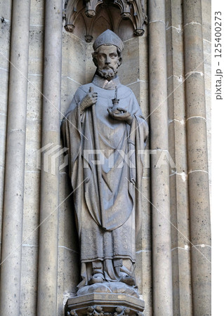 Statue of Saint on the portal of the Basilica of Saint Clotilde in Paris, France Statue of Saint on the portal of the Basilica of Saint Clotilde in Paris, France 125400273