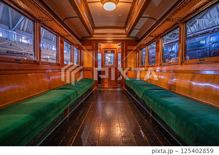 『埼玉県』鉄道博物館『ナデ6141号電車・国指定重要文化財』 125402859