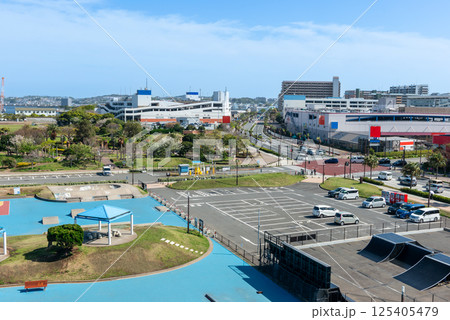 神奈川県横須賀市平成町エリアの街並み、うみかぜ公園、ショッピングセンター 125405479