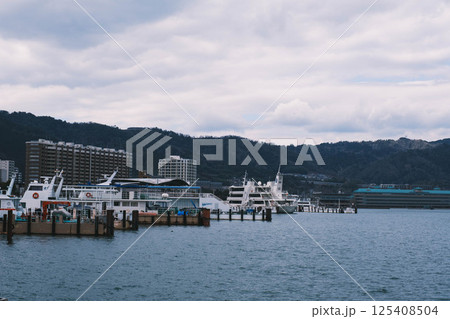 [なぎさ公園]琵琶湖の湖畔にある美しい風景 125408504