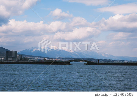 [なぎさ公園]琵琶湖の湖畔にある美しい風景 125408509