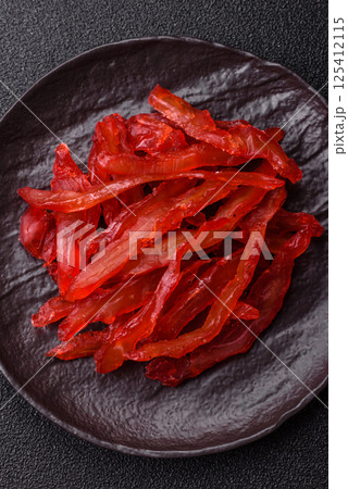 Dried chicken slices, jerky, with cherry or plum flavor, salt and spices 125412115