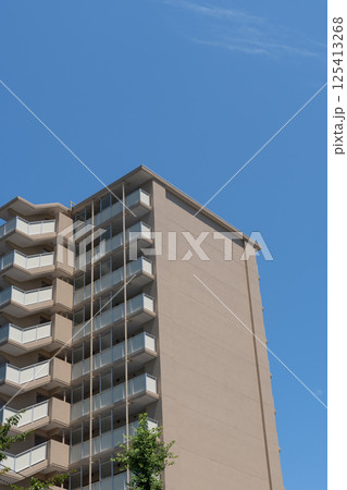 マンションの建設現場 マンションの建設現場 125413268