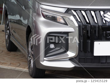 自動車イメージ　スズキ4代目ソリオ バンディッドのフロントマスク 125415129