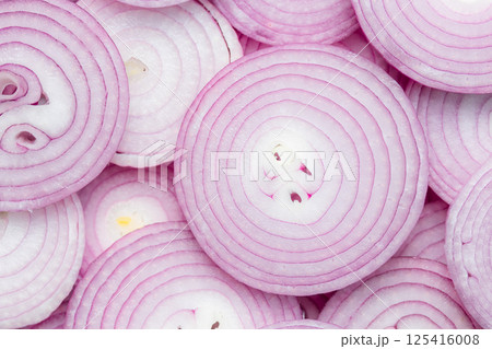 Top view of sliced red onion for background Top view of sliced red onion for background 125416008