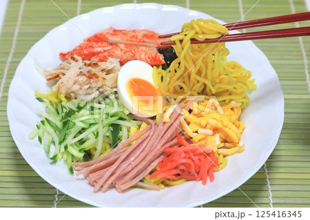 冷やし中華 125416345