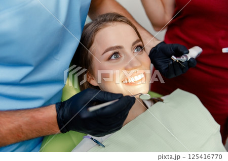 dental health, patient dentist clinic, dental diagnosis, healthy smile, health care and medicare, dentist using professional tools, dental procedure, consultation dental health, patient dentist clinic, dental diagnosis, healthy smile, health care and medicare, dentist using professional tools, dental procedure, consultation 125416770