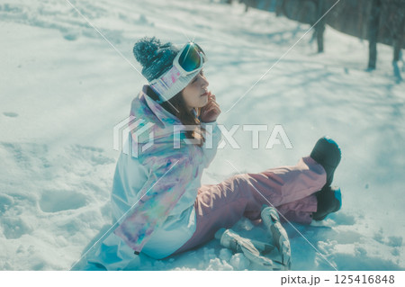 snowboarding 125416848