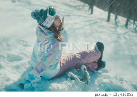 snowboarding 125416852