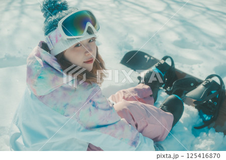 snowboarding snowboarding 125416870