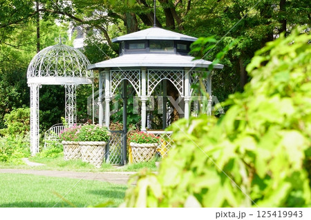 緑に囲まれた洋風庭園　フラリエ 125419943