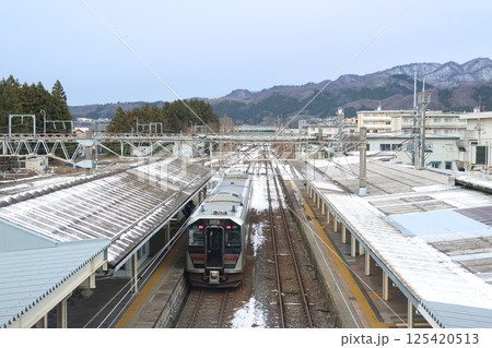 【JR東日本】GV-E400系(羽越本線:村上駅) 【JR東日本】GV-E400系(羽越本線:村上駅) 125420513