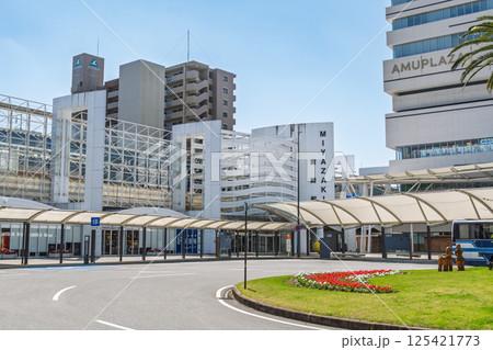 宮崎駅西口ロータリー 125421773