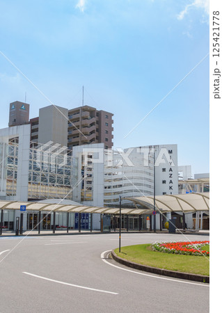 宮崎駅西口ロータリー 125421778