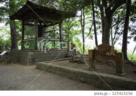 弘法山の頂上 125423256