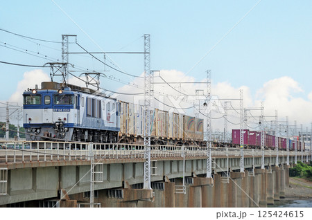 東海道本線　茅ヶ崎－平塚　JR貨物　EF64-1004（愛知） 125424615