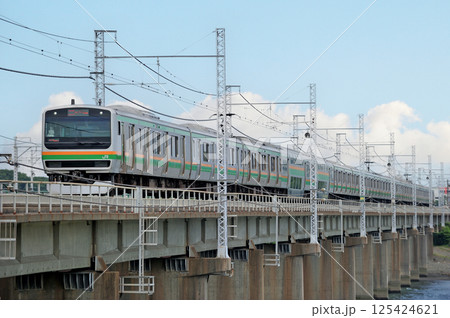 東海道本線　茅ヶ崎－平塚　JR東日本　E231系1000番台　K-07編成（国府津） 125424621