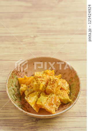 カボチャのカレーマヨネーズ和え 125424924