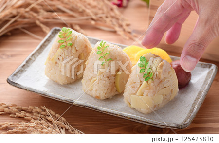 竹の子おにぎり 125425810