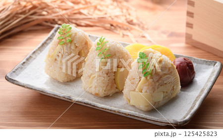 竹の子おにぎり 125425823