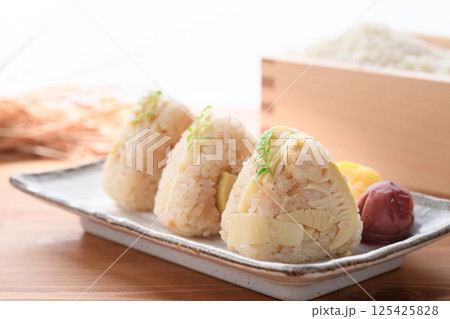 竹の子おにぎり 竹の子おにぎり 125425828