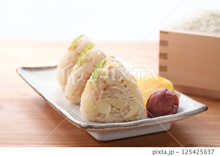 竹の子おにぎり 125425837