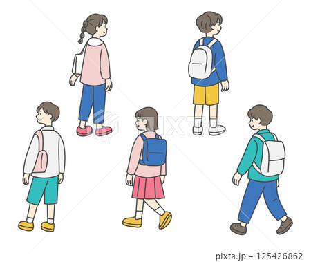 登校中の小学生たちのセット 125426862