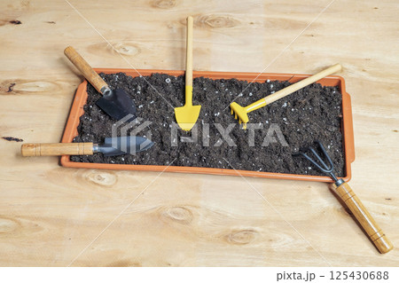 tools for floriculture, indoor floriculture 125430688