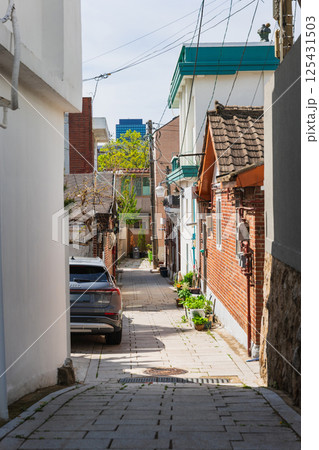 ソウル　住宅街の路地 125431503
