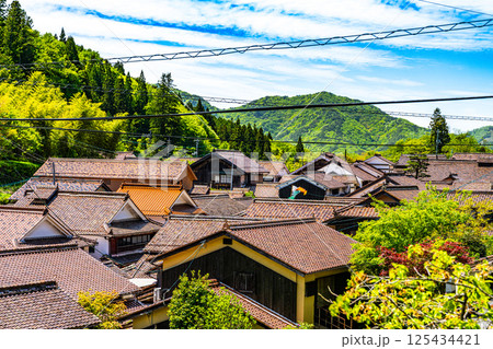 【重要伝統的建造物群保存地区】吹屋　ゴールデンウィークの町並みの風景5　岡山県高梁市成羽町 125434421