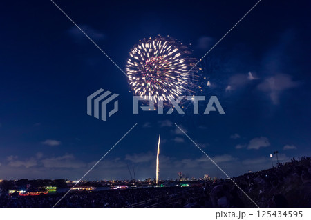 江戸川花火大会　東京都 125434595