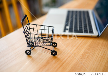 カートとPC 125437112