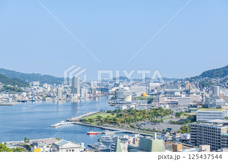長崎県長崎市 快晴の長崎市の街並み 長崎県長崎市 快晴の長崎市の街並み 125437544