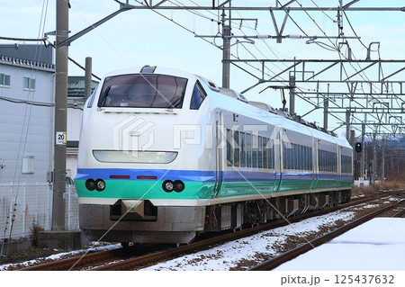 【JR東日本】E653系1100番台 特急「いなほ」〜上沼垂色〜（羽越本線：新発田駅） 125437632
