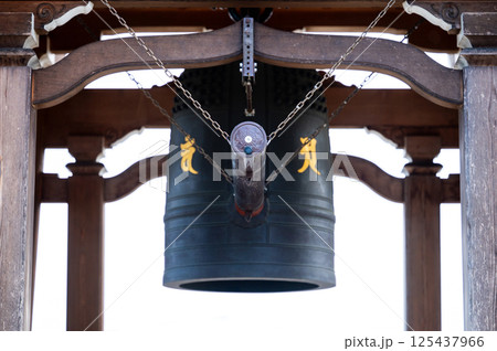 お寺の鐘 お寺の鐘 125437966