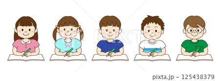 机に座って勉強する子どもたちのイラスト 机に座って勉強する子どもたちのイラスト 125438379