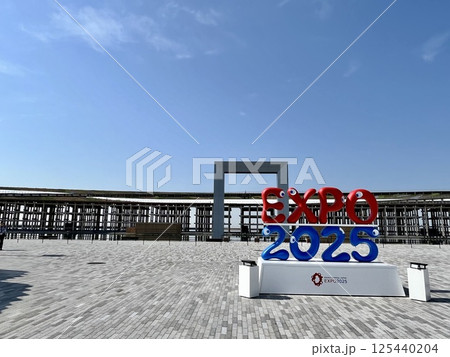 大阪・関西万博 2025　ウォータープラザと大屋根リング 125440204