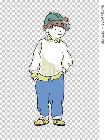 だぼっと重ね着がおしゃれな少年 125440346