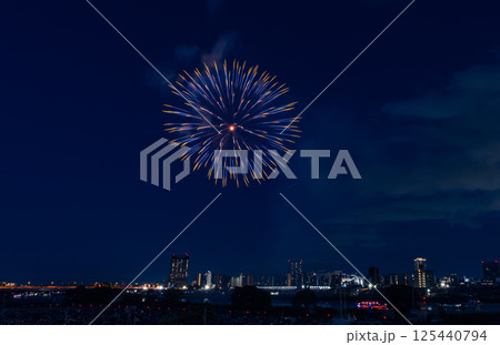 足立の花火大会 東京都 足立の花火大会 東京都 125440794