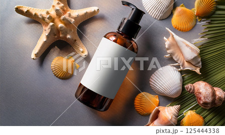 スキンケアボトルモックアップのイメージ画像 125444338