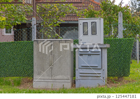 Electric Power Distribution Boxes 125447181