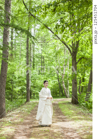 白無垢姿の花嫁 125451704