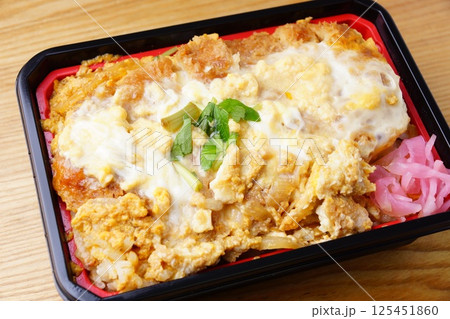 ロースカツ重 125451860